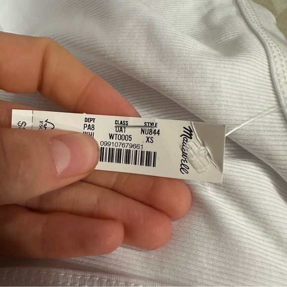 Madewell Re)generative Cotton Essential High-Neck Tank - Picture 4 of 4